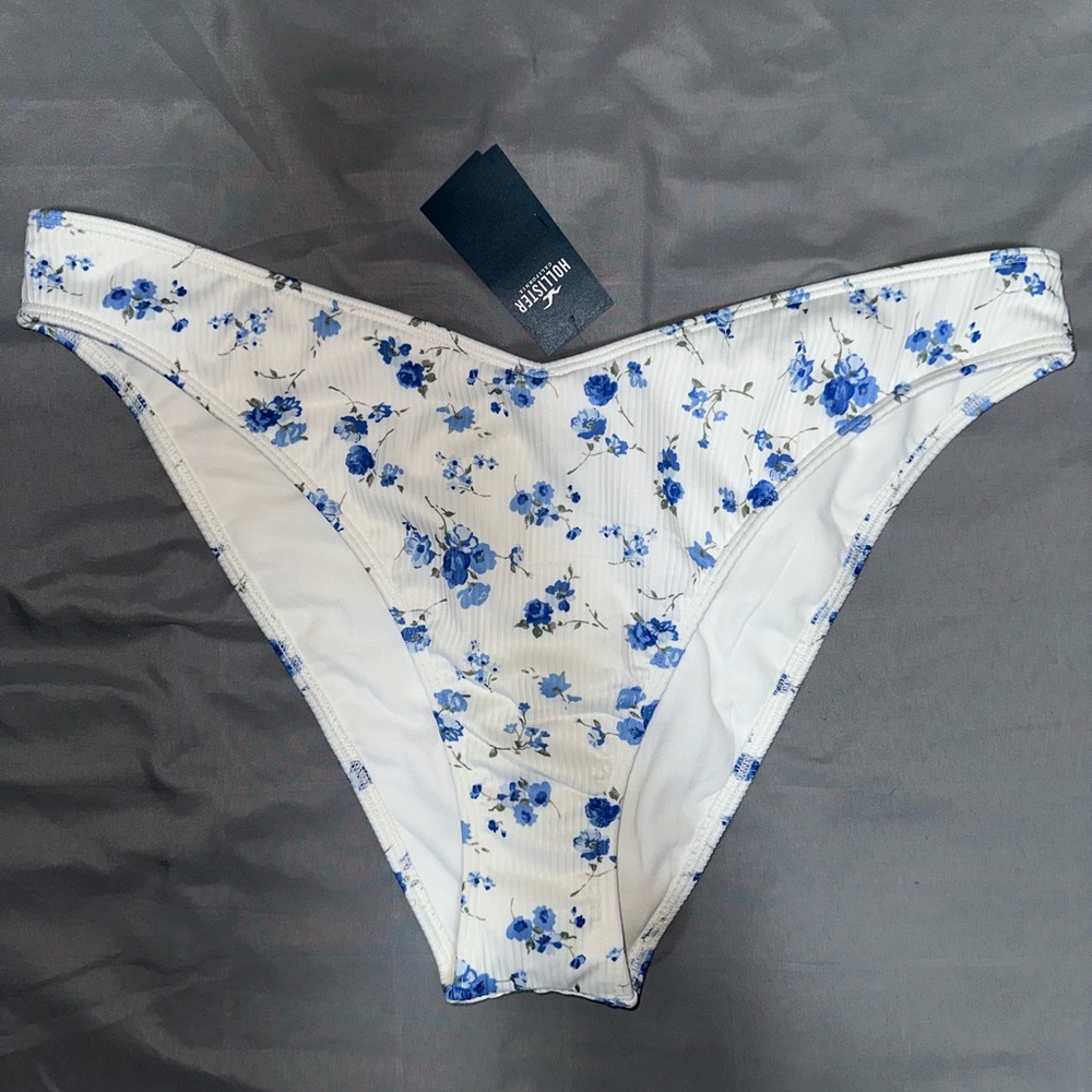 Hollister Swim cheeky bottom new with tags Size XL